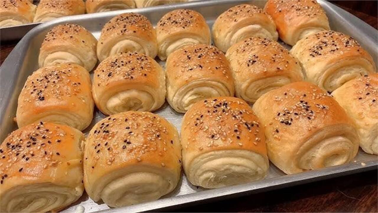 من ألذ وأطيب المعجنات..طريقة عمل الميني باتيه بالجبنة والزيتون 5 من ألذ وأطيب المعجنات..طريقة عمل الميني باتيه بالجبنة والزيتون