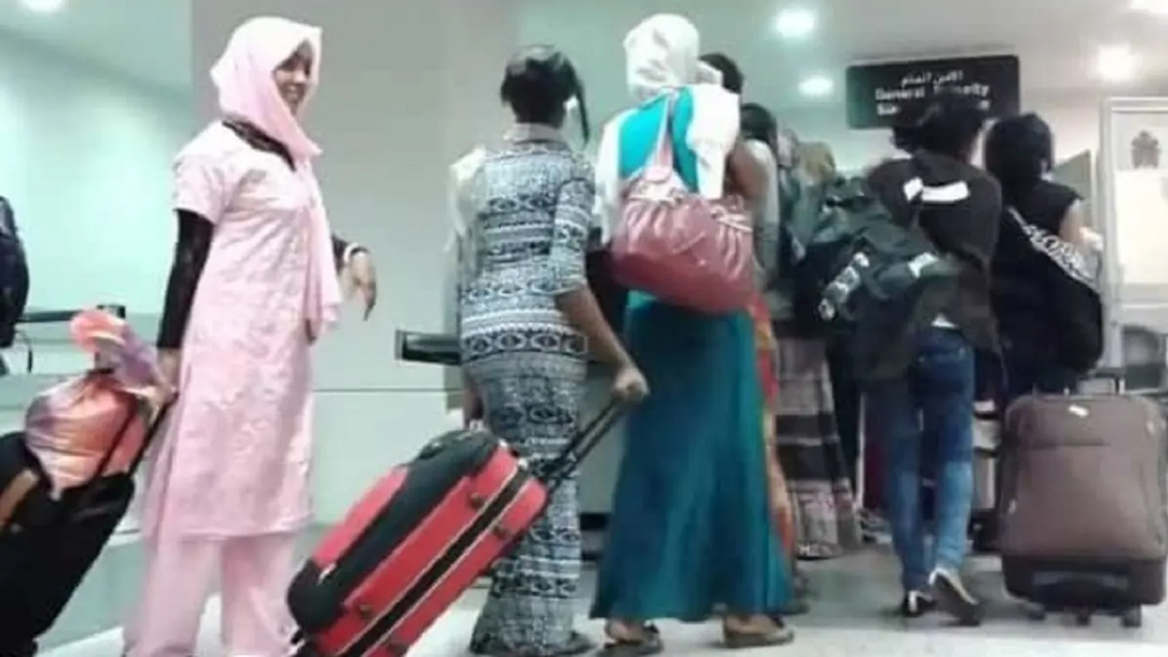 بتكاليف محددة.. وزارة الموارد البشرية تتيح استقدام العمالة المنزلية من تنزانيا