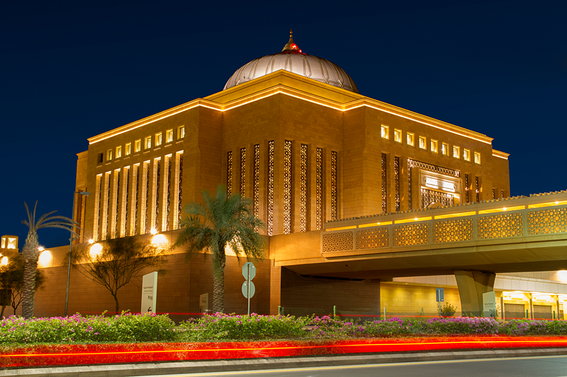 الأميرة نورة تحتفل بتخرج مجموعة من طلابها المتميزين 2 الأميرة نورة تحتفل بتخرج مجموعة من طلابها المتميزين