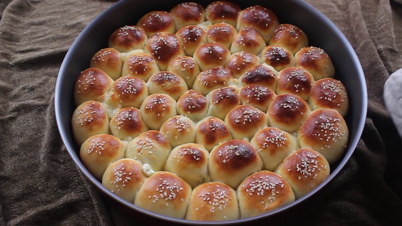 لللإطار أو العشاء أو كسناك اعملي معجنات خلية النحل بالجبن لأطفالك في البيت بقوام طري والطعم حكاية 5 لللإطار أو العشاء أو كسناك اعملي معجنات خلية النحل بالجبن لأطفالك في البيت بقوام طري والطعم حكاية