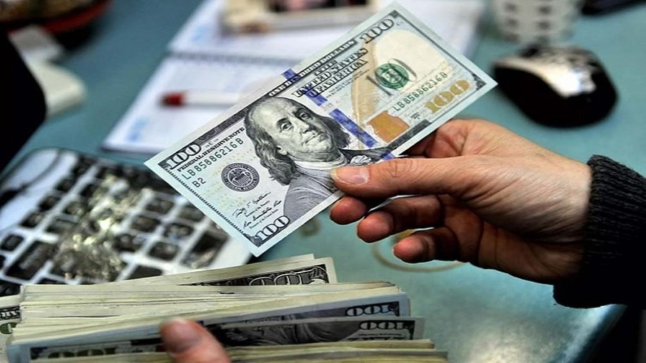 أفضل سعر للشراء في هذا البنك.. سعر الدولار أمام الجنيه اليوم الأحد 2024/6/9 في البنوك 5 أفضل سعر للشراء في هذا البنك.. سعر الدولار أمام الجنيه اليوم الأحد 2024/6/9 في البنوك