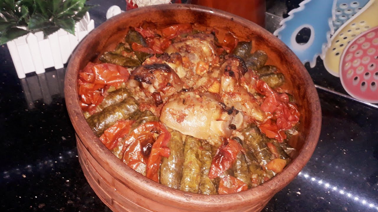 "دلعي أفراد اسرتك" طريقة عمل طاجن ورق العنب بالكوارع أكلات حرشة وطواجن زي الجاهز 5 “دلعي أفراد اسرتك” طريقة عمل طاجن ورق العنب بالكوارع أكلات حرشة وطواجن زي الجاهز