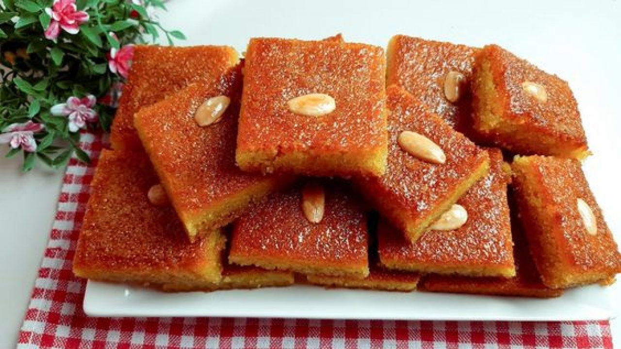 طريقة عمل البسبوسة بالزبادي أحلى حلوى تقدميها في العيد 5 طريقة عمل البسبوسة بالزبادي أحلى حلوى تقدميها في العيد