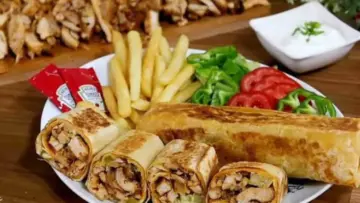 أسهل وصفة لتحضير الذ شاورما سوري في منزلك وطريقة تحضير العيش السوري