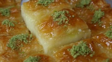 طريقة عمل صينية الجلاش بالقشطة