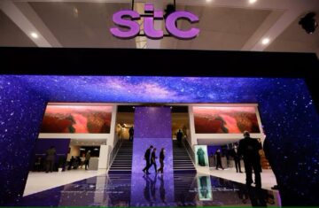 مع عروض stc في العيد تمتع بالخصومات المُذهلة والخدمات الأفضل مع بيانات ومكالمات وأجهزة