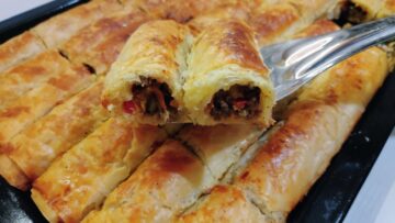 خطوة بخطوة.. طريقة عمل أصابع الجلاش باللحمة المفرومة على أصولها