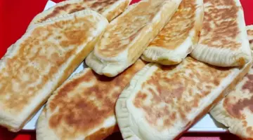 فطائر الطاسة بحشوة الدجاج