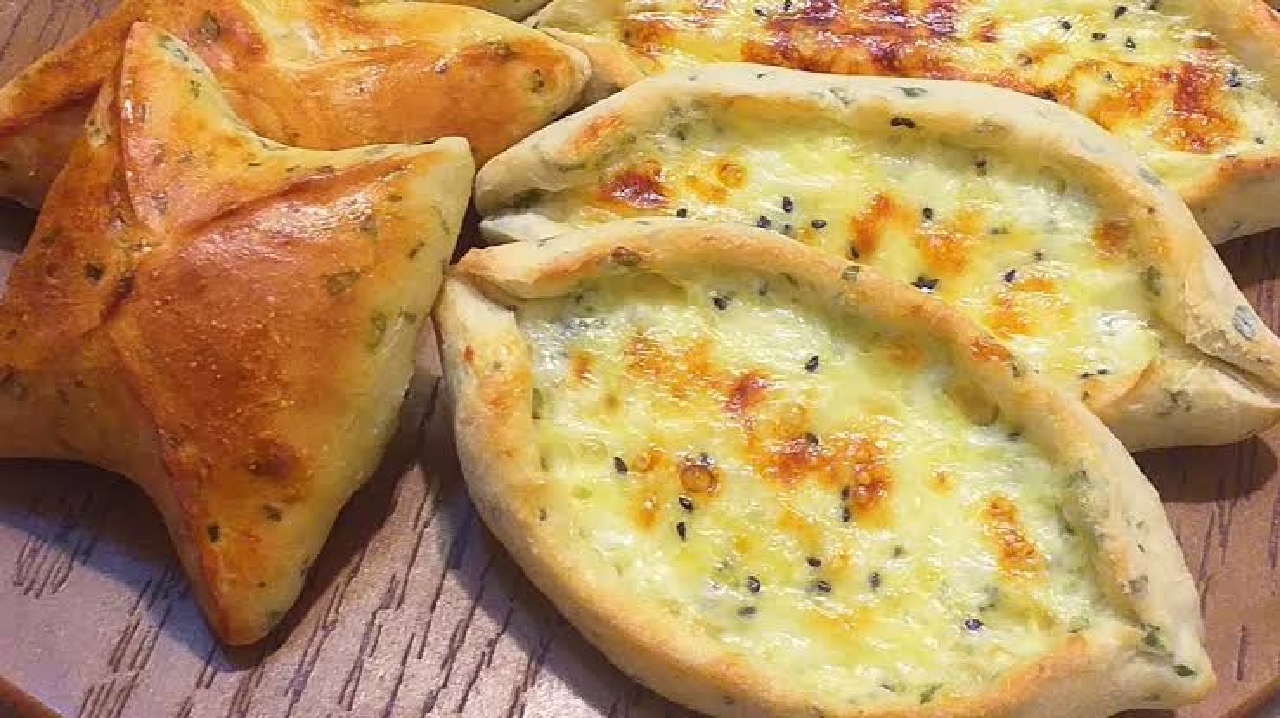 فطائر جبنه طرية قطنية طعم المعجنات الذي يعشقه الملايين