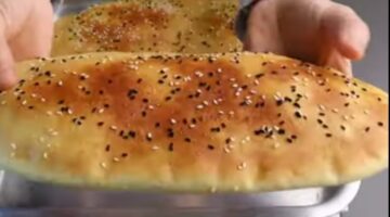 مكونات عمل الخبز التركي المنفوخ