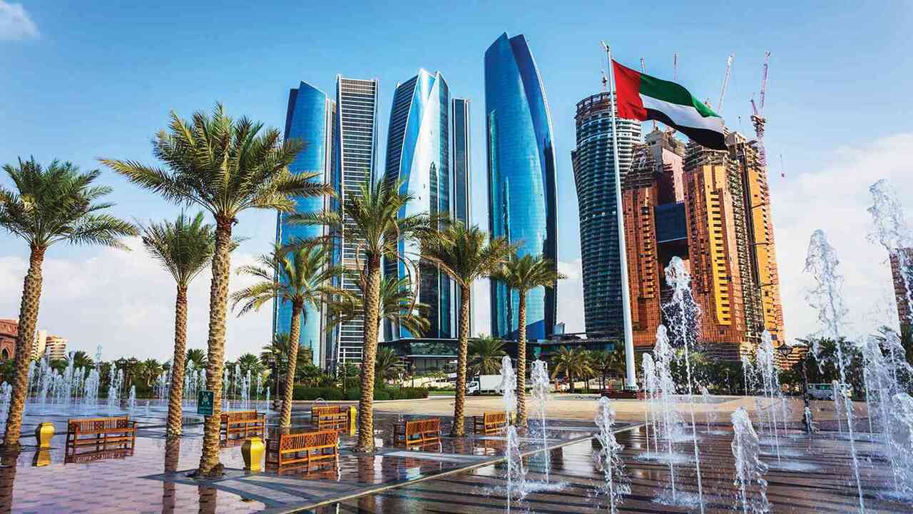 8 مزايا تقدمها الإقامة المميزة الذهبية في الإمارات العربية المتحدة وأنواعها