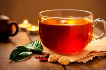 فوائد شرب الشاي يومياً وأضراره واستخداماته في العديد من الأمور