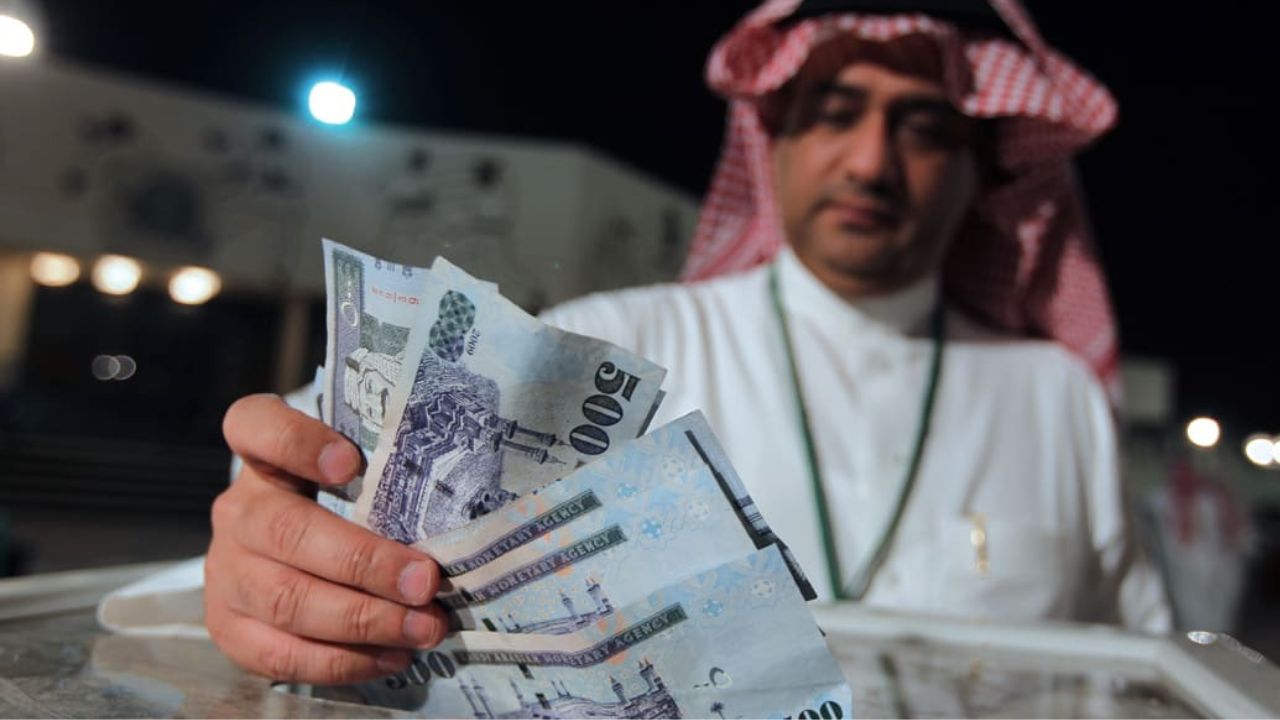 سدد ديونك بضغطة زر... تحويل 31000 ريال سعودي قرض شخصي فوري بدون كفيل بقسط رمزي يتم تقسيطه على 5 سنوات 2 سدد ديونك بضغطة زر… تحويل 31000 ريال سعودي قرض شخصي فوري بدون كفيل بقسط رمزي يتم تقسيطه على 5 سنوات