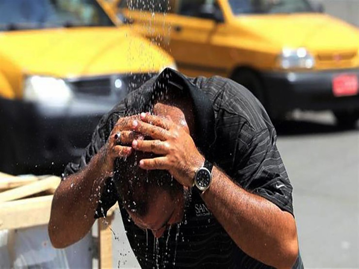 الأرصاد تحذر من موجة حر شديدة على جميع أنحاء الجمهورية في هذا التوقيت 5 الأرصاد تحذر من موجة حر شديدة على جميع أنحاء الجمهورية في هذا التوقيت