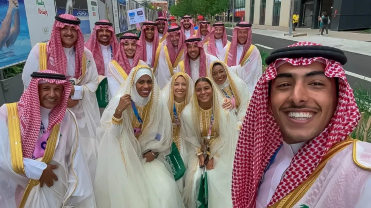 “افتتاح أولمبياد باريس 2024” … بعثة المملكة في حفل الافتتاح تخطف النظار