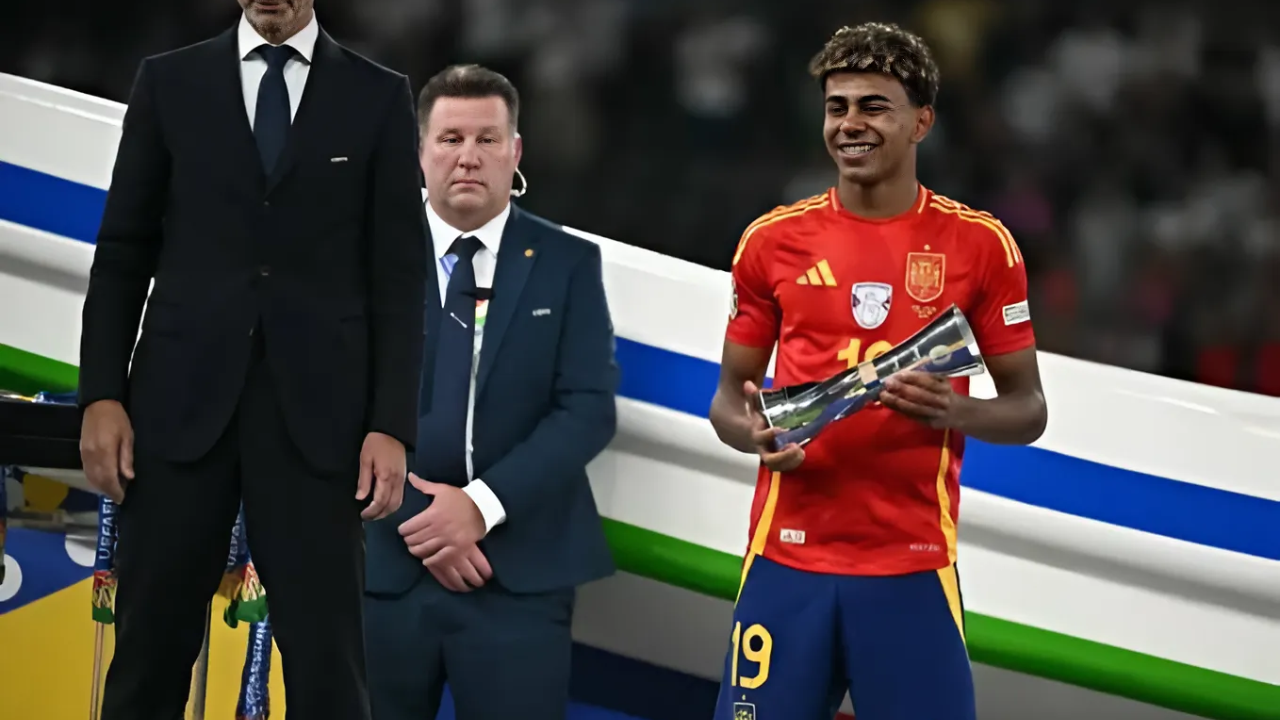 سيطرة إسبانية على الجوائز الفردية بطولة اليورو 2024 بعد حصد اللقب 2 سيطرة إسبانية على الجوائز الفردية بطولة اليورو 2024 بعد حصد اللقب