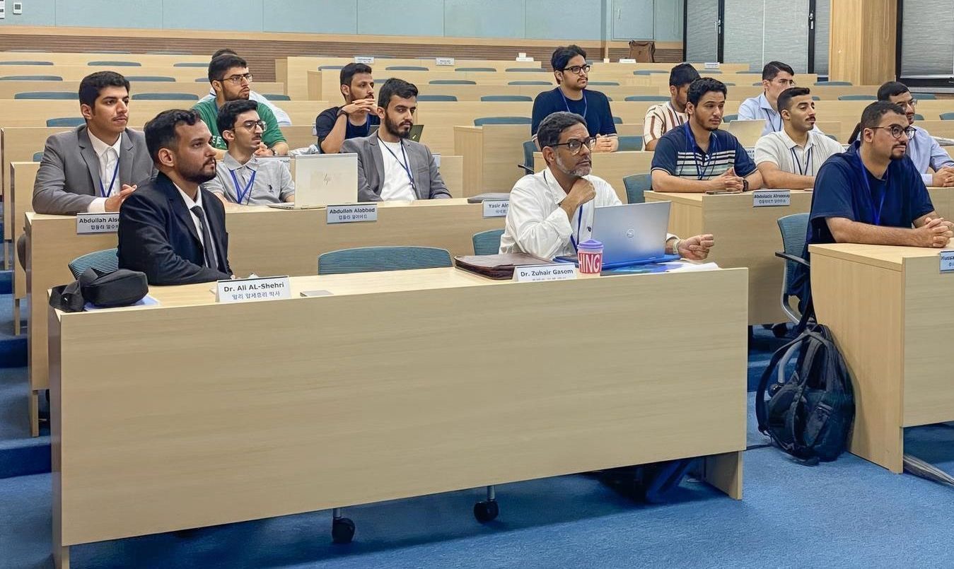 تدشين برنامج تدريبي للطاقة النووية بالتعاون بين مدينة الملك عبدالله وجامعة الملك فهد للبترول والمعادن