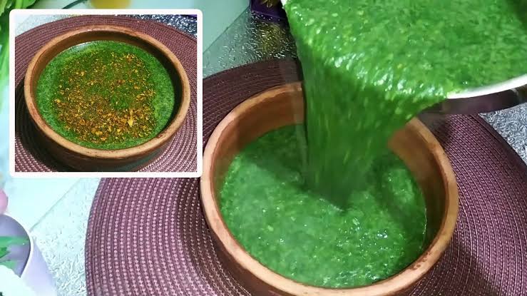 بالطشة المصرية طريقة عمل الملوخية الخضراء بأسهل الطرق والخطوات 2 بالطشة المصرية طريقة عمل الملوخية الخضراء بأسهل الطرق والخطوات