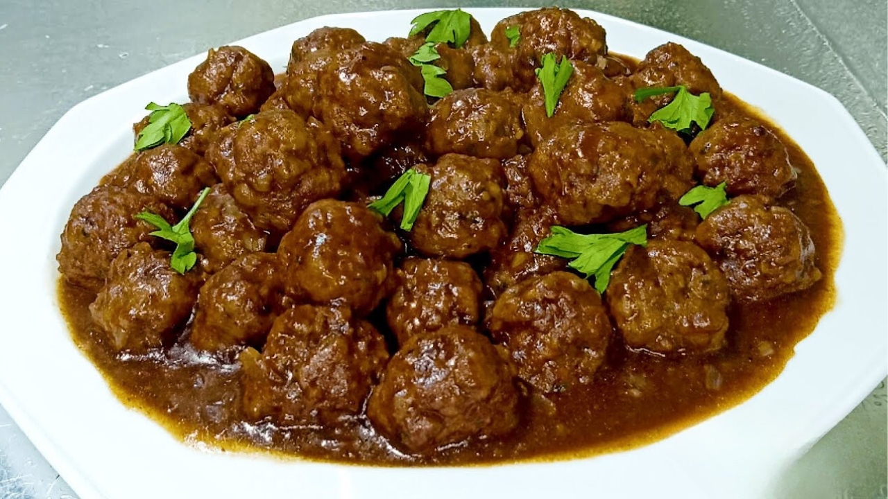 خطوة بخطوة طرقتين لعمل كباب اللحم المفرومه بكل سهوله بمذاق رائع
