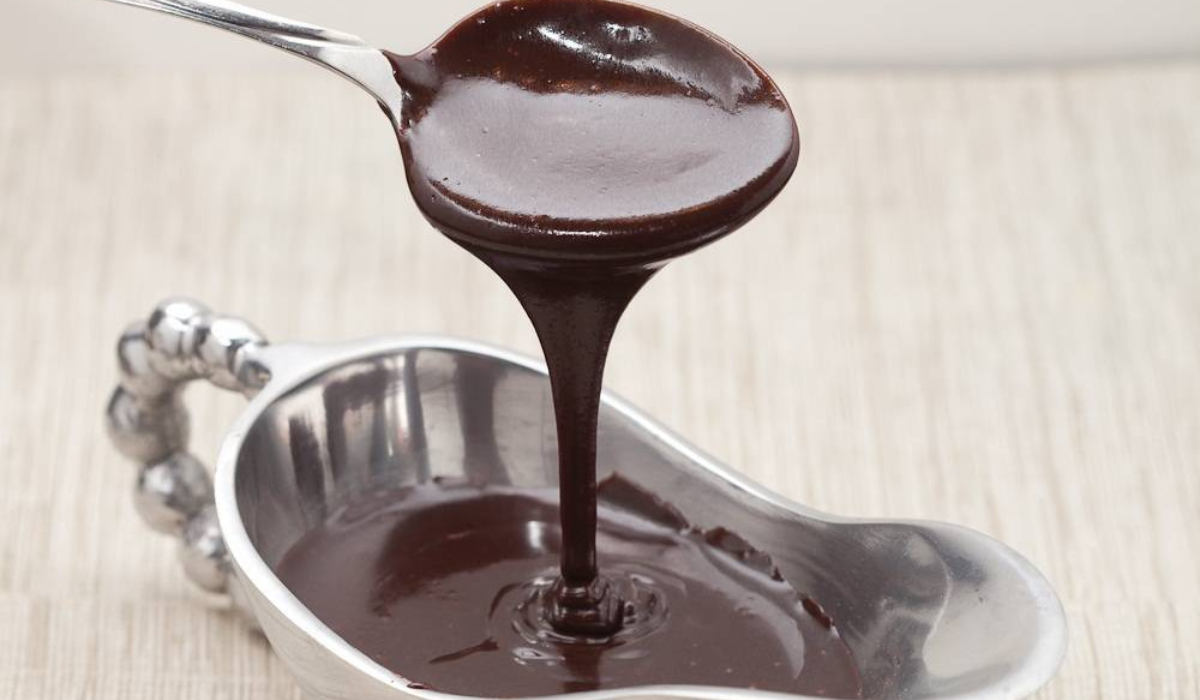 طول عمرك بتعمليه غلط كيفية عمل صوص الشوكولاتة الكريمي بالخلاط بالطريقة الأصلية
