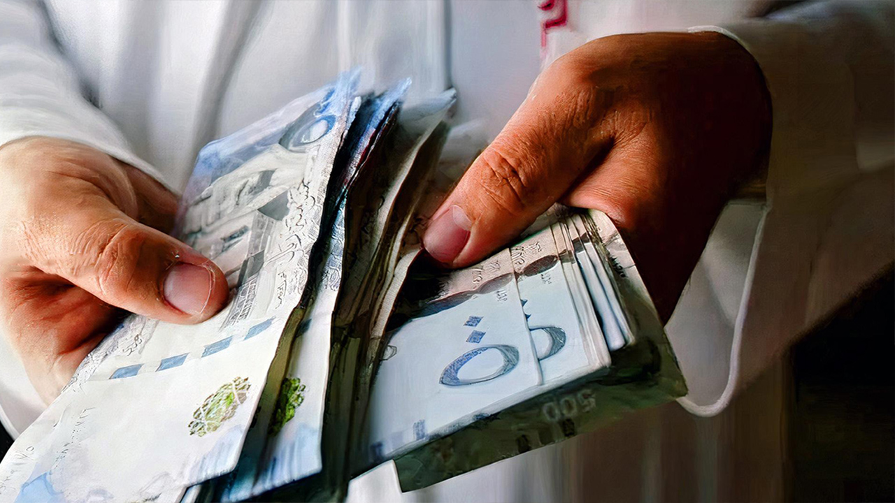 لربات المنزل والموظفات… احصلي على تمويل نقدي بمبلغ 120 ألف ريال بدون فوائد