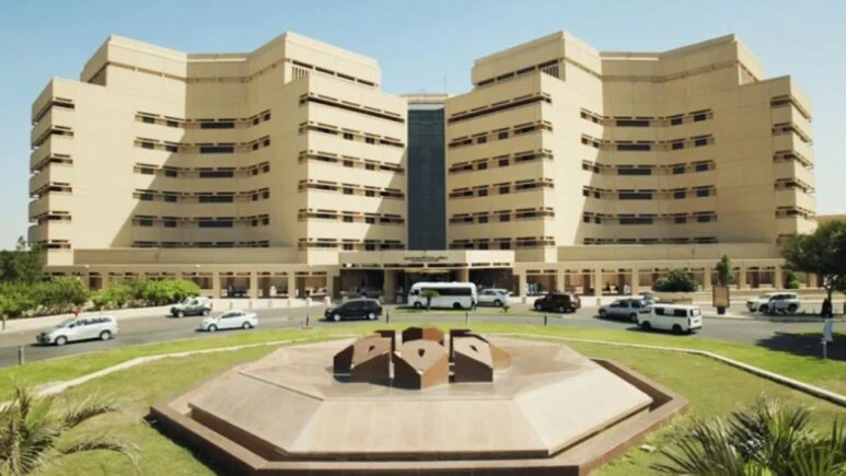 فتح باب التسجيل في جامعة الملك عبد العزيز بالسعودية لخريجي الثانوية العامة والفنية