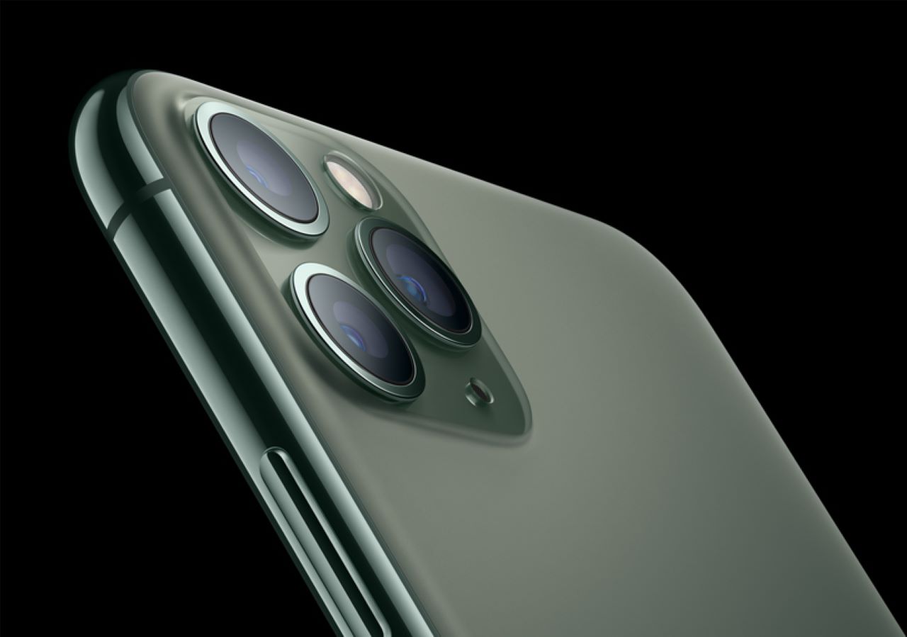خصم 60% على سعر iPhone 11 Pro Max بالتقسيط وبدون فوائد من نون السعودية