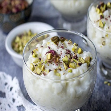 أحلى من الجاهز.. بمكونات بسيطة طريقة عمل الأرز بلبن في المنزل