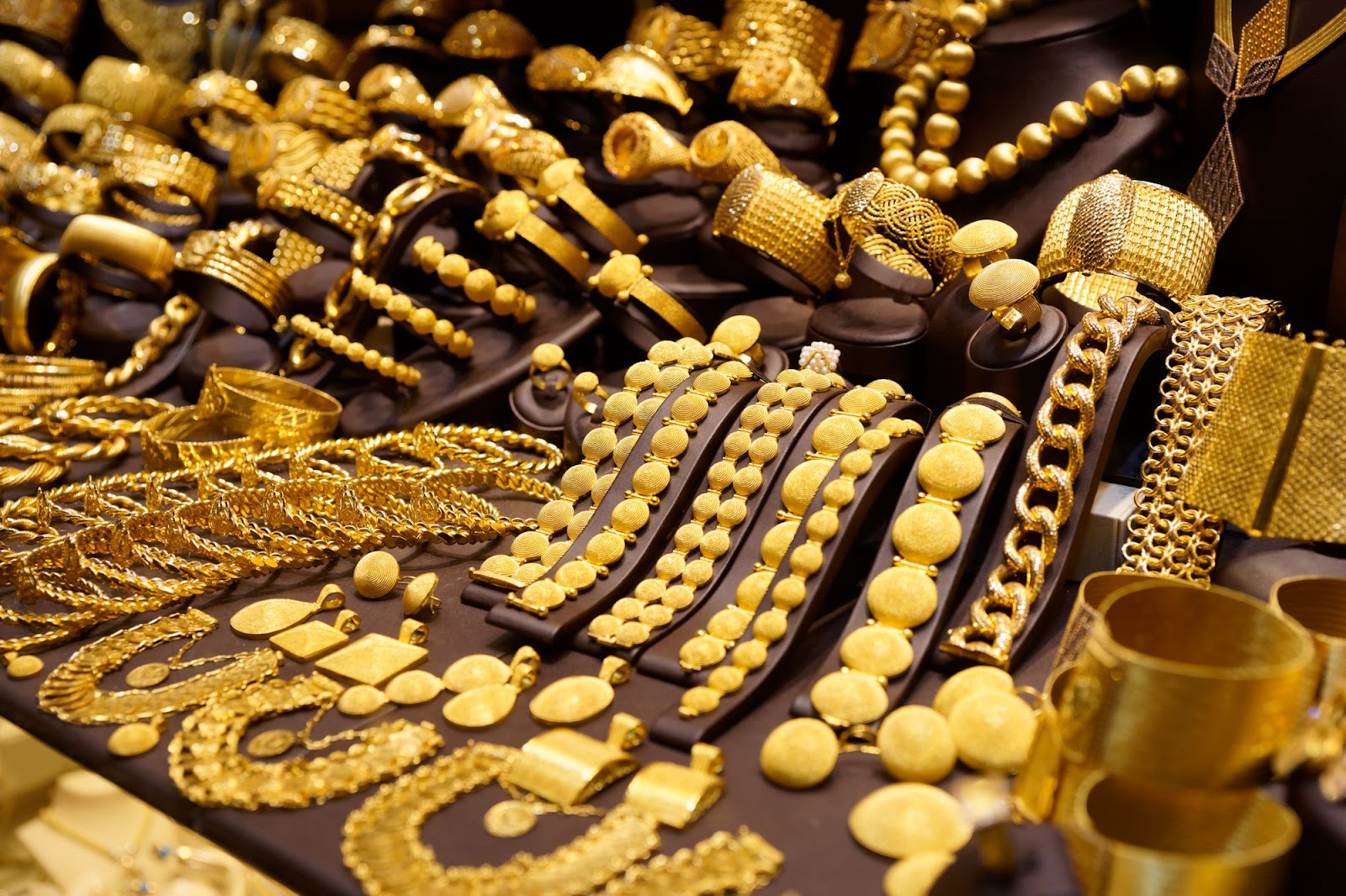 بكام عيار 21 الان .. سعر الذهب اليوم الخميس 11 يوليو 2024 بجميع محلات الصاغة 5 بكام عيار 21 الان .. سعر الذهب اليوم الخميس 11 يوليو 2024 بجميع محلات الصاغة