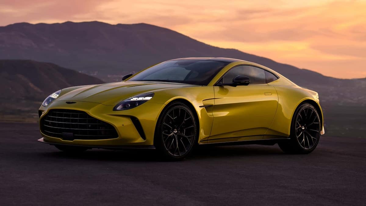 لعشاق سيارات Aston Martin.. مواصفات سيارة فانتاج 2025 الجديدة