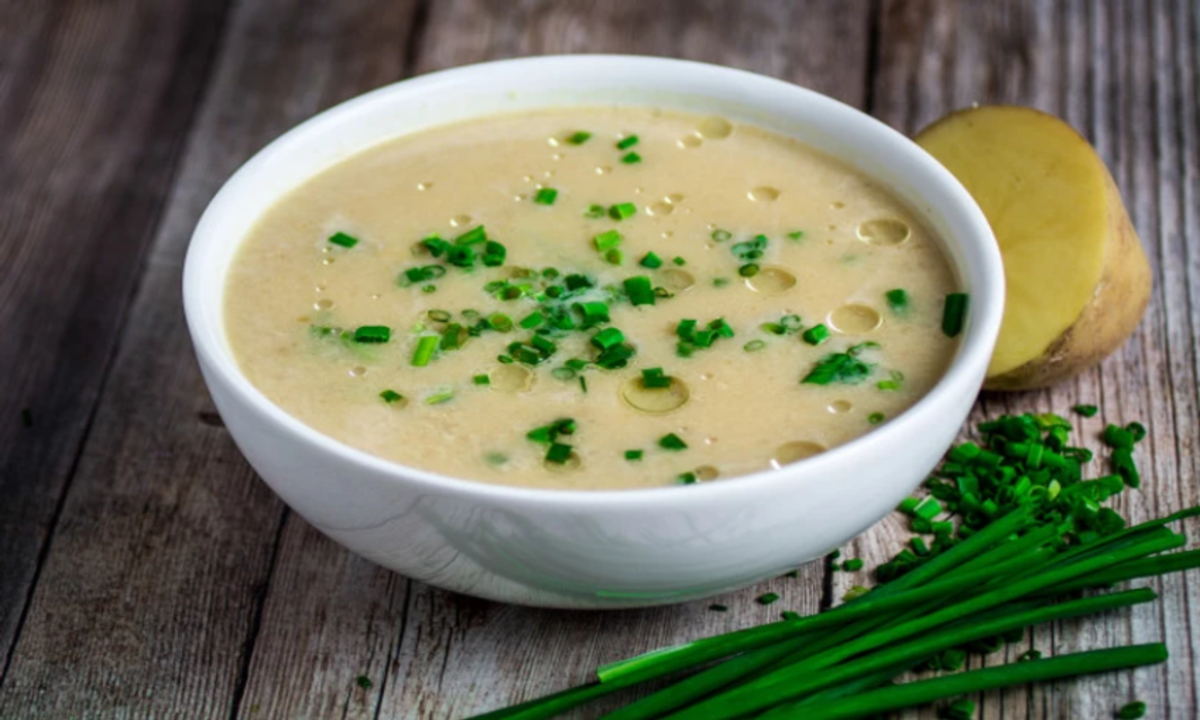 طريقة عمل شوربة البطاطس الصحية الشهية والمشبعة بأفضل طعم ومذاق مثل أفخم الفنادق 5 طريقة عمل شوربة البطاطس الصحية الشهية والمشبعة بأفضل طعم ومذاق مثل أفخم الفنادق