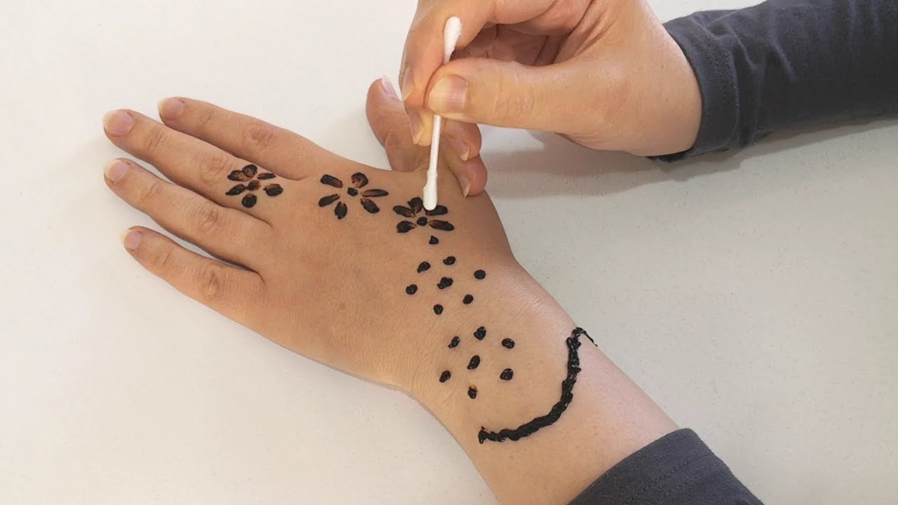 هتعمليها بكل سهوله… طريقة رسم الحناء في البيت بكل سهوله بأشكال مختلفة وحضريه
