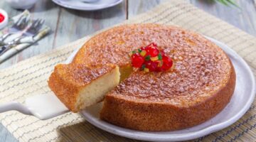 طريقة عمل كيكة الزبادي بالشربات