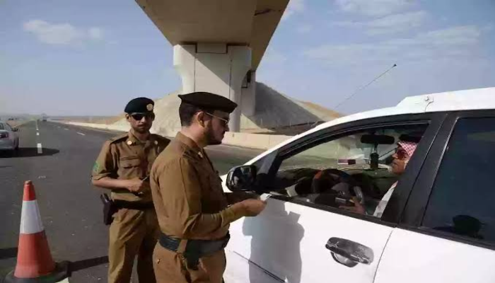 قيمة مخالفة قطع الإشارة الصفراء بالسعودية وكيفية الاستعلام عن المخالفات المرورية 1446 5 قيمة مخالفة قطع الإشارة الصفراء بالسعودية وكيفية الاستعلام عن المخالفات المرورية 1446