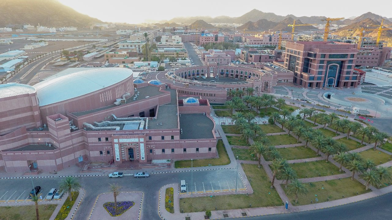 جامعة طيبة توضح موعد الكشف عن أسماء المقبولين في نتائج القبول المبدئي للفرز الثالث