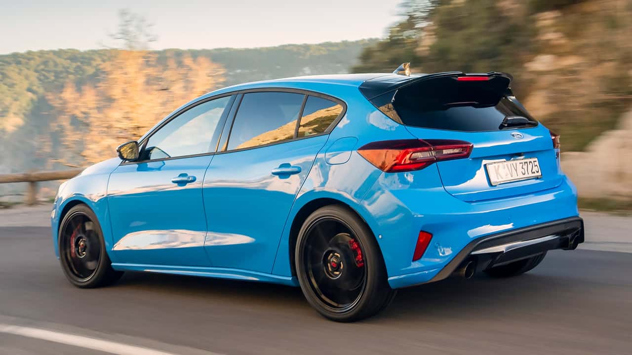ford focus: سيارة دفع رباعي تجمع بين البساطة والحداثة باستخدام نهج مبتكر 4 ford focus: سيارة دفع رباعي تجمع بين البساطة والحداثة باستخدام نهج مبتكر