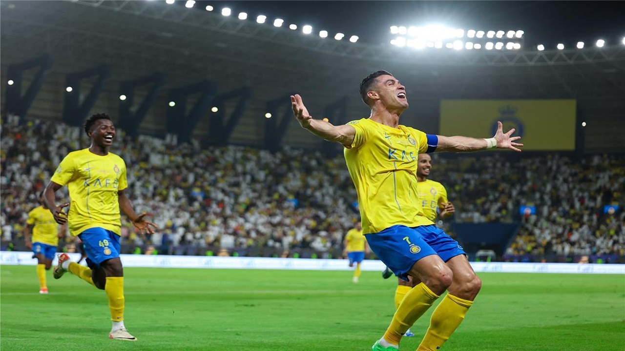 القنوات الناقلة لمباراة الهلال والنصر في نهائي كأس السوبر السعودي 2024 وموعد المباراة 5 القنوات الناقلة لمباراة الهلال والنصر في نهائي كأس السوبر السعودي 2024 وموعد المباراة