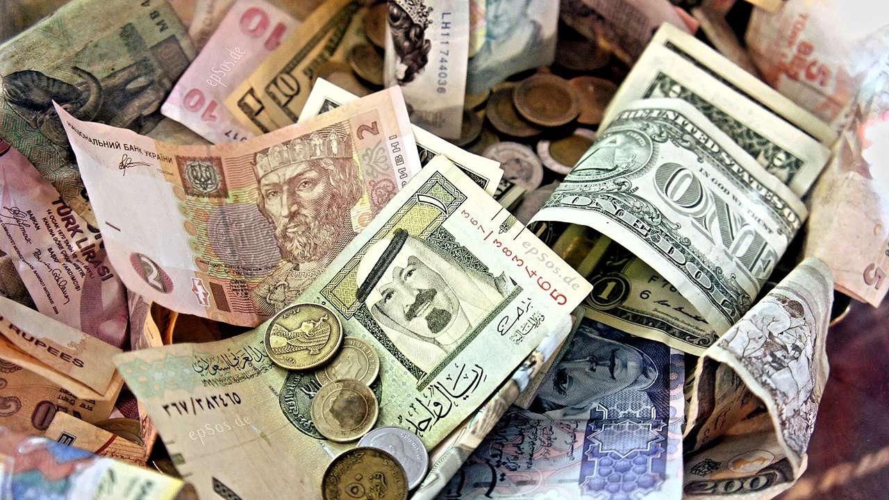 قفزة مفاجئة| تحديث جديد لـ سعر الريال السعودي مقابل الجنيه والدولار والعملات اليوم الإثنين 12-8