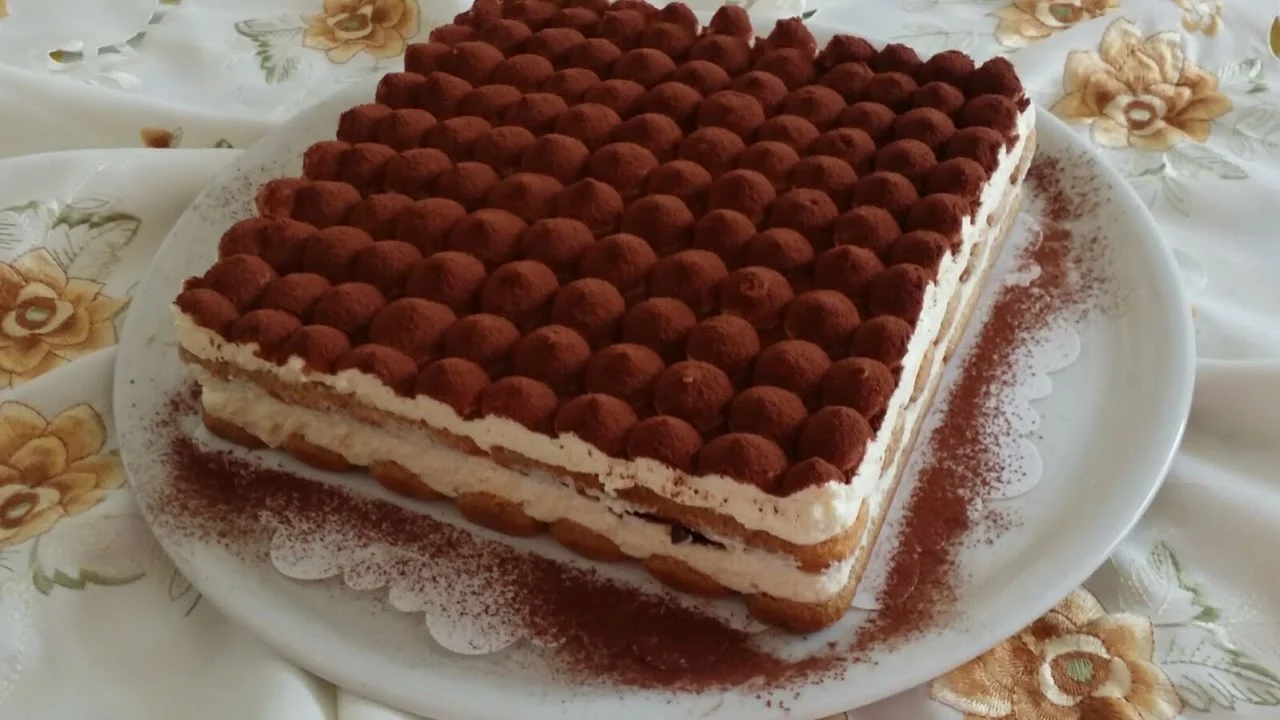 طريقة عمل جاتوه التيراميسو بالمنزل في 5 دقائق فقط 5 طريقة عمل جاتوه التيراميسو بالمنزل في 5 دقائق فقط
