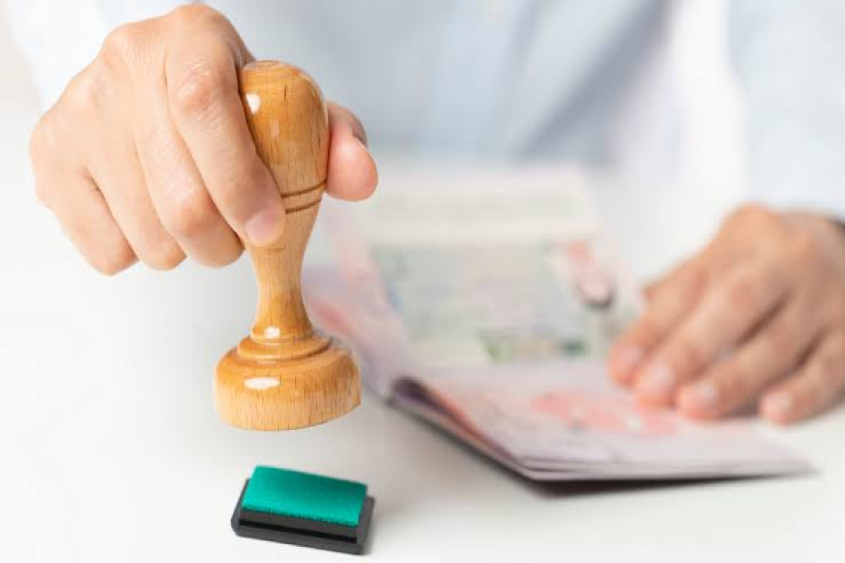 كيفية تحويل الزيارة التجارية إلى إقامة بالكويت 2024 وما هي شروط الفيزا؟