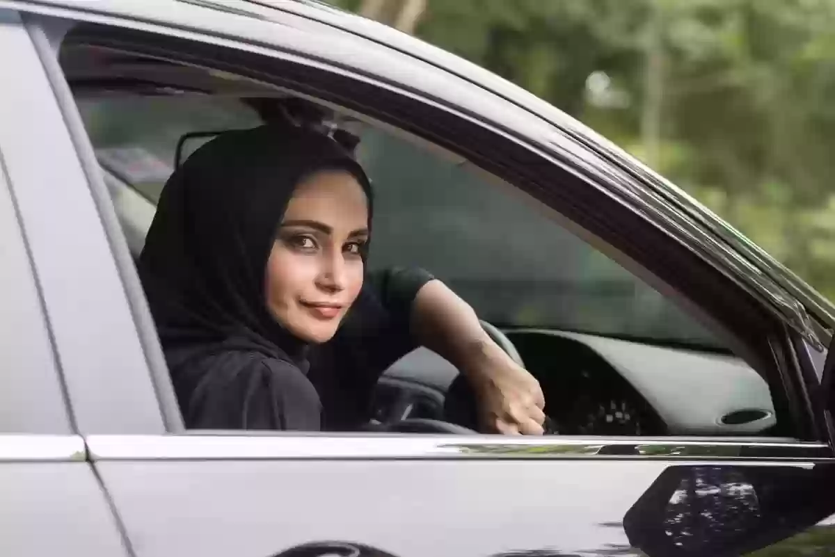 رابط وخطوات حجز موعد إصدار رخصة قيادة للنساء عبر منصة أبشر 1446
