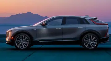 Cadillac Lyriq 2