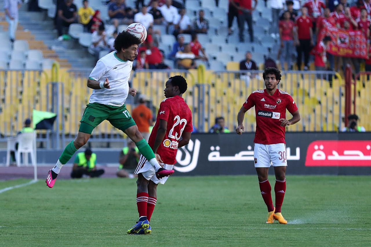 موعد مباراة الأهلي وسموحة في الدوري والقناة الناقلة