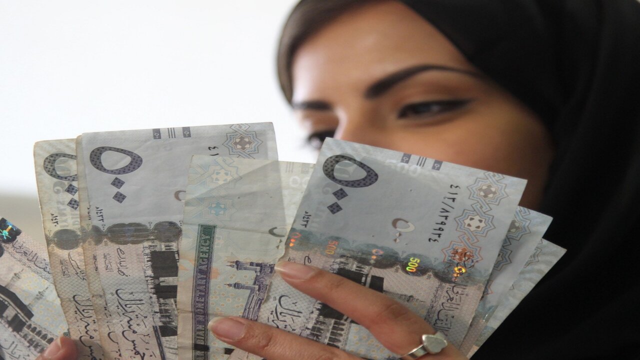 حساب المواطن يجيب هل يمكن للزوج التنازل عن حسابه لزوجته؟ 2 حساب المواطن يجيب هل يمكن للزوج التنازل عن حسابه لزوجته؟