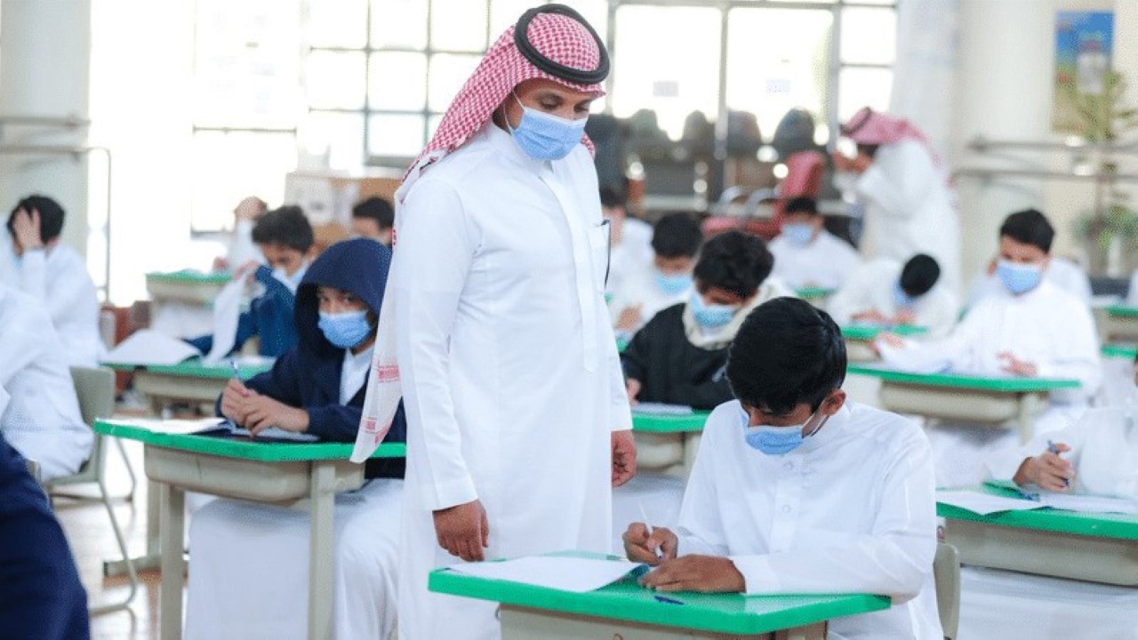 التقويم الدراسي الجديد 1446 بعد التعديلات الأخيرة.. موعد عودة الدوام في السعودية