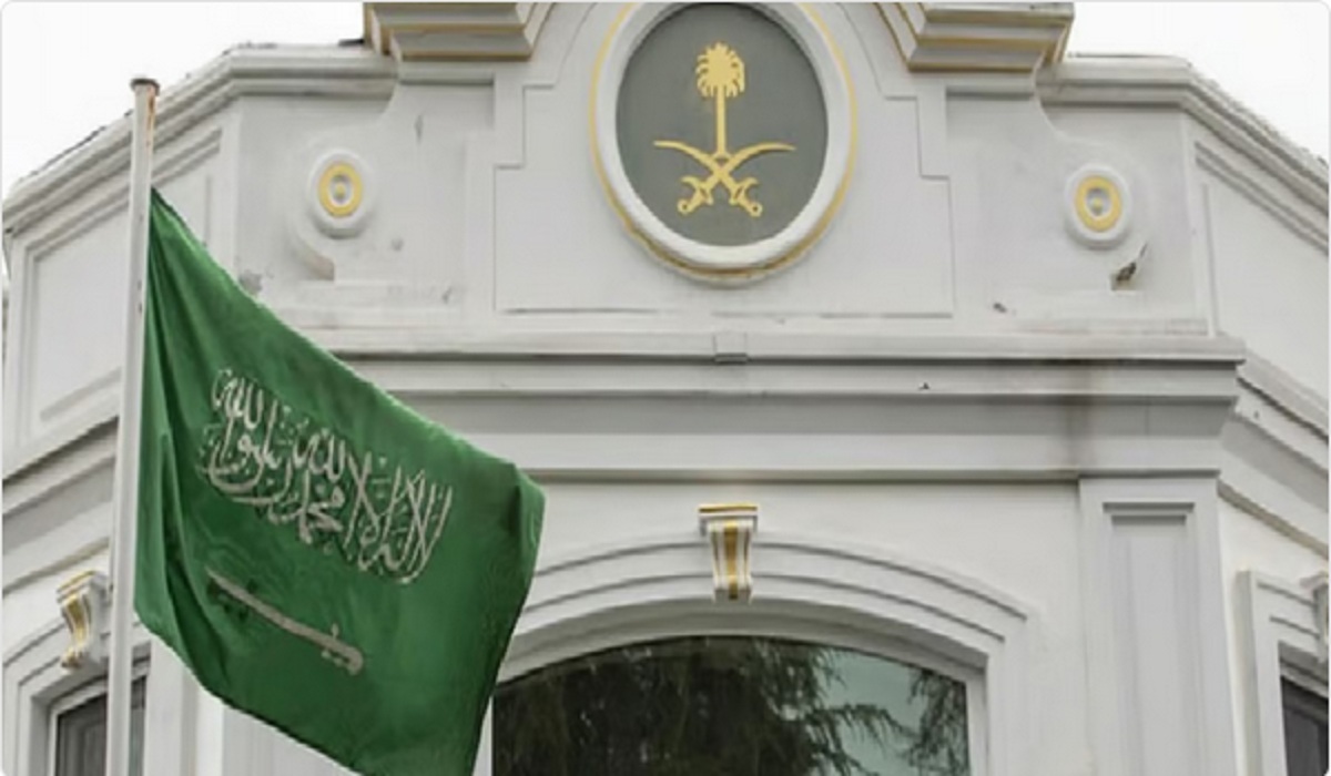 السفارة السعودية توجه تحذير هام لمواطنيها في اليابان بشأن إعصار «أمبيل»