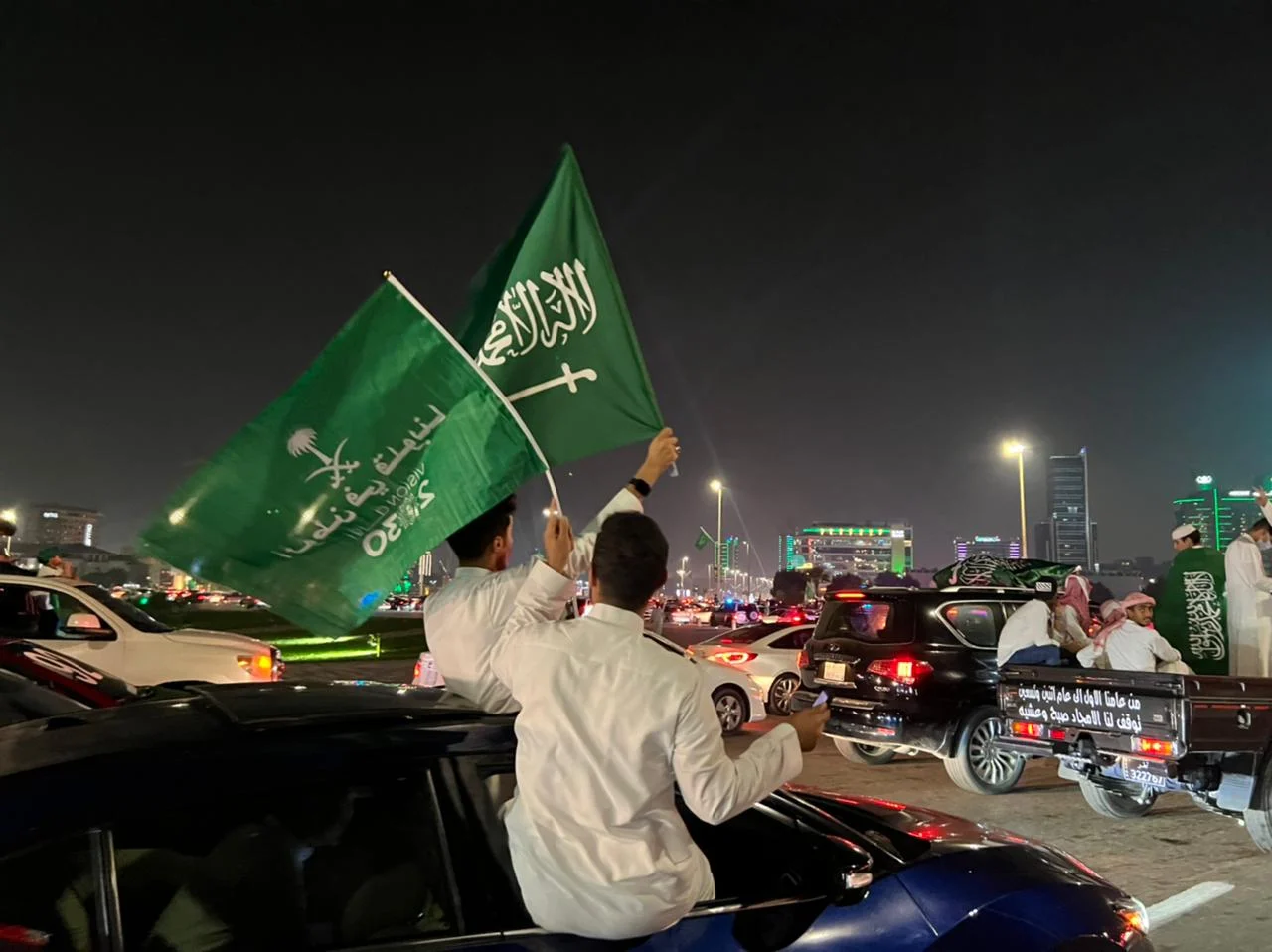 تصل لـ 4 أيام متتالية| مفاجأة سارَّة للمواطنين والمقيمين والطلاب بشأن إجازة اليوم الوطني السعودي 5 تصل لـ 4 أيام متتالية| مفاجأة سارَّة للمواطنين والمقيمين والطلاب بشأن إجازة اليوم الوطني السعودي