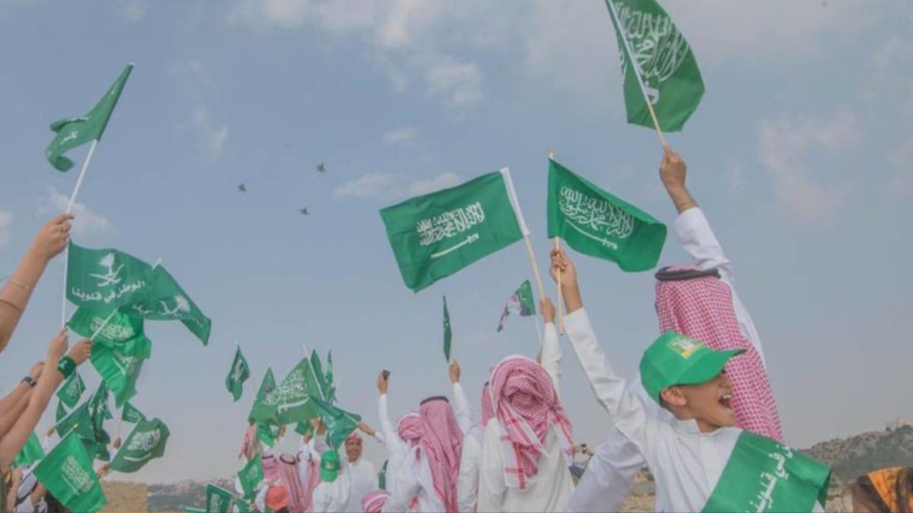 تعرف علي.. موعد اجازة اليوم الوطني 2024 للقطاع الخاص والعام والمدارس
