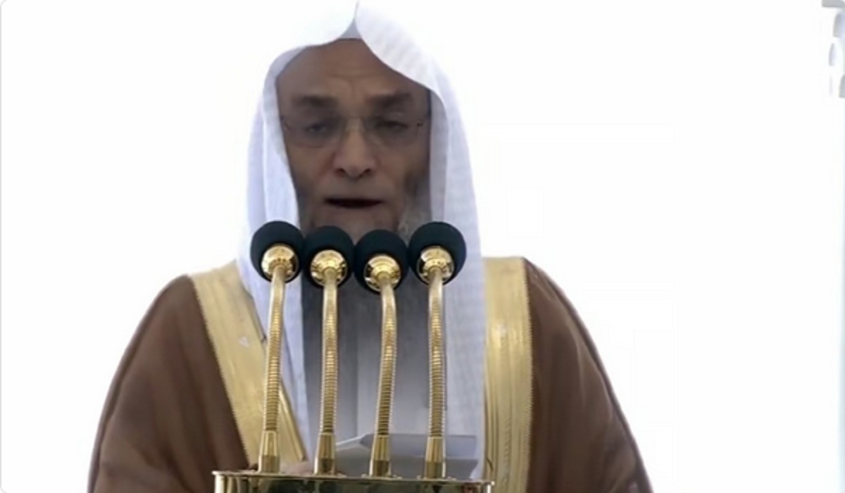 خطيب المسجد الحرام يُحذر الجميع من الضحك المذموم 2 خطيب المسجد الحرام يُحذر الجميع من الضحك المذموم