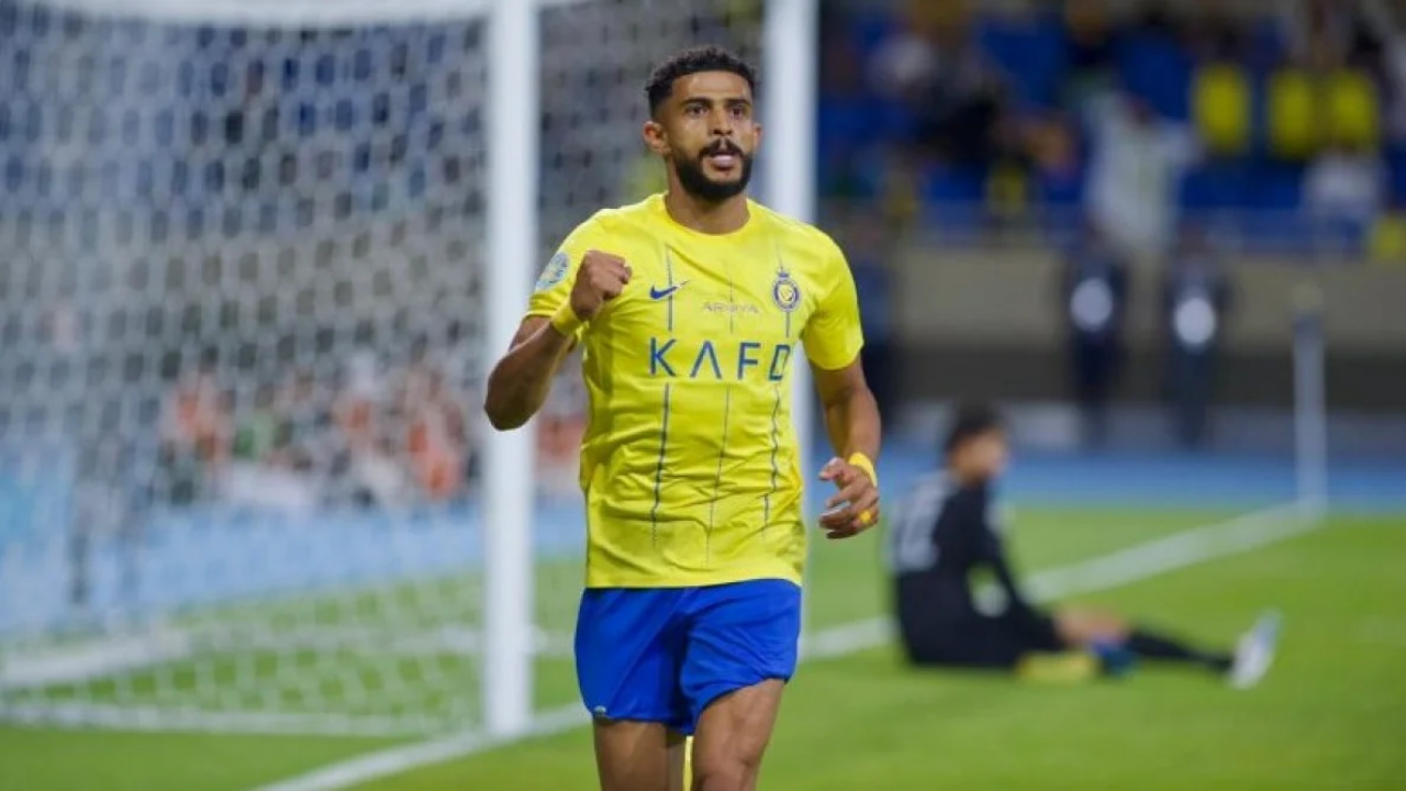 طلب الرحيل يضع العمري في صدارة عناوين النصر.. كيف سيواجه النادي الأزمة؟ 2 طلب الرحيل يضع العمري في صدارة عناوين النصر.. كيف سيواجه النادي الأزمة؟